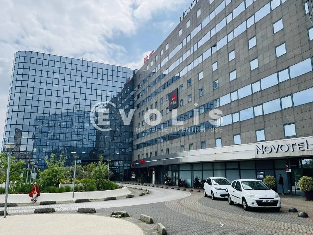 10 Allée Bienvenue, Noisy-le-Grand for lease Building Photo- Image 1 of 13