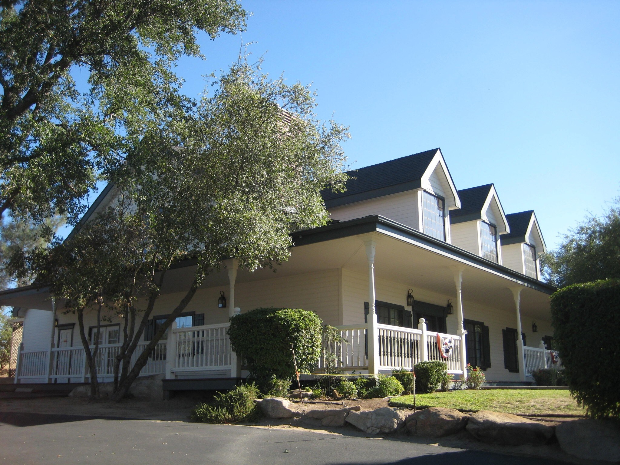 32011 Meadow Ridge Rd portefeuille de 2 propriétés à vendre sur LoopNet.ca Photo principale- Image 1 de 2