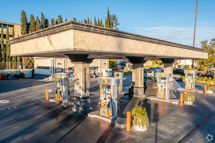 601 W Imperial Hwy, La Habra, CA for sale - Building Photo - Image 2 of 5