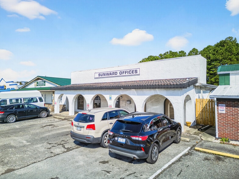 117 Holden Beach Rd, Shallotte, NC for sale - Primary Photo - Image 1 of 19