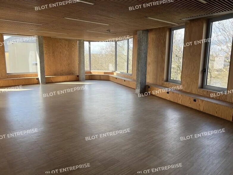 Bureau dans Nantes à louer - Photo du bâtiment - Image 3 de 13