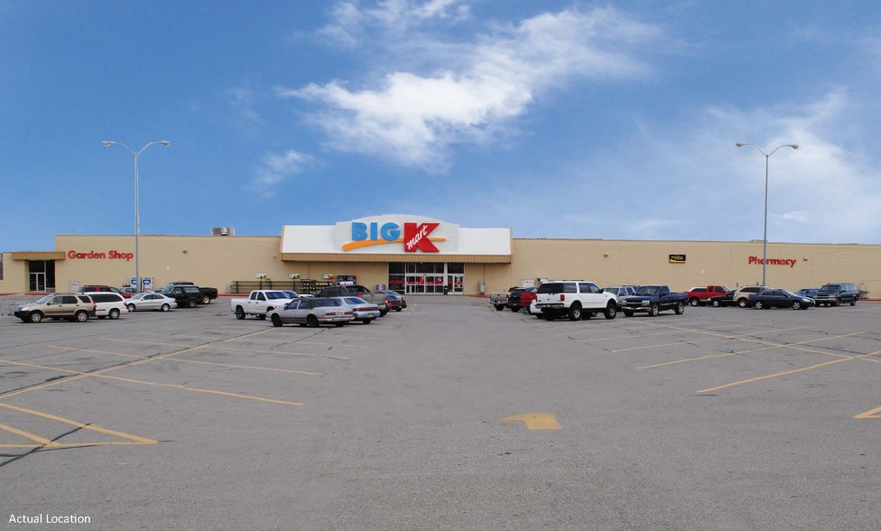 Big Kmart, Shawnee, OK à vendre - Photo du bâtiment - Image 1 de 1