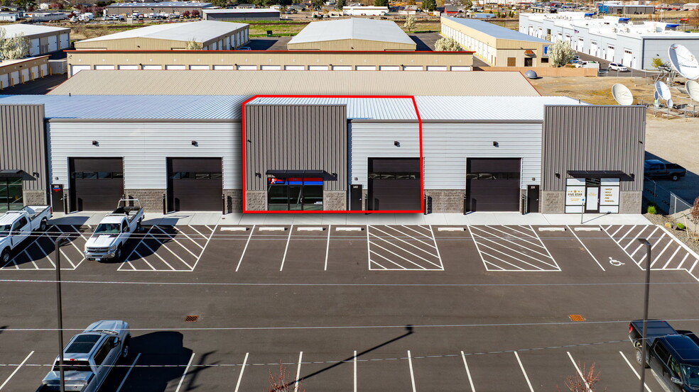 5418 W. Hood, Kennewick, WA for lease - Primary Photo - Image 1 of 30