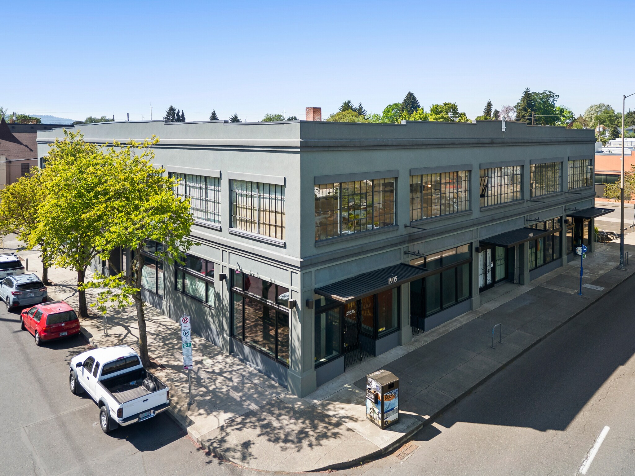 311 NE Hancock St, Portland, OR à louer Photo du bâtiment- Image 1 de 12