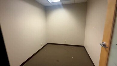 3665 Ruffin Rd, San Diego, CA for lease - Commercial Listing Video