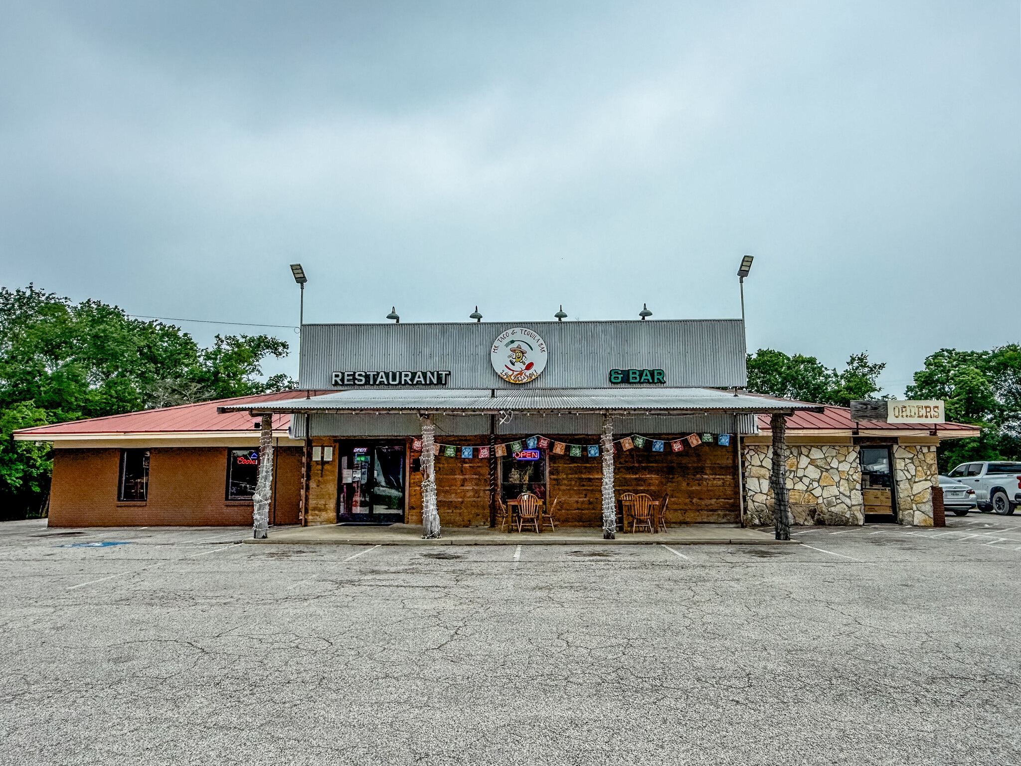 1711 E Main St, Madisonville, TX for sale Primary Photo- Image 1 of 21