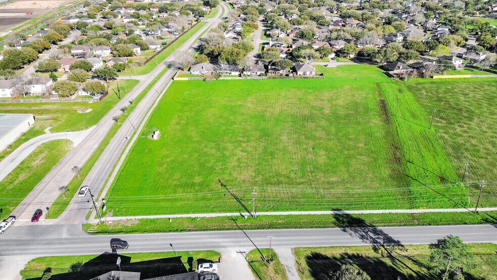 0 Reading Rd, Rosenberg, TX à vendre - Photo du bâtiment - Image 2 de 9