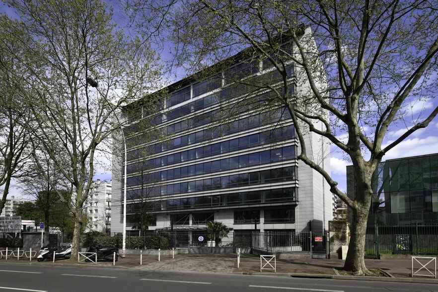 91 Avenue Aristide Briand, Montrouge for sale - Building Photo - Image 2 of 10