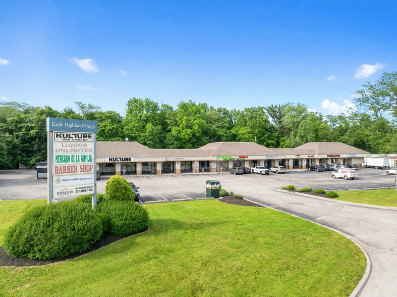 7002-7038 Shore Ter, Indianapolis, IN à vendre - Photo du bâtiment - Image 2 de 11