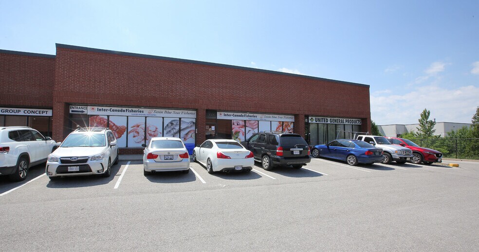270 Pennsylvania Ave, Vaughan, ON à vendre - Photo du bâtiment - Image 2 de 8