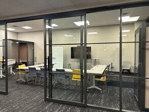 1390 Bellevue St, Green Bay, WI à louer Photo intérieure- Image 2 de 7