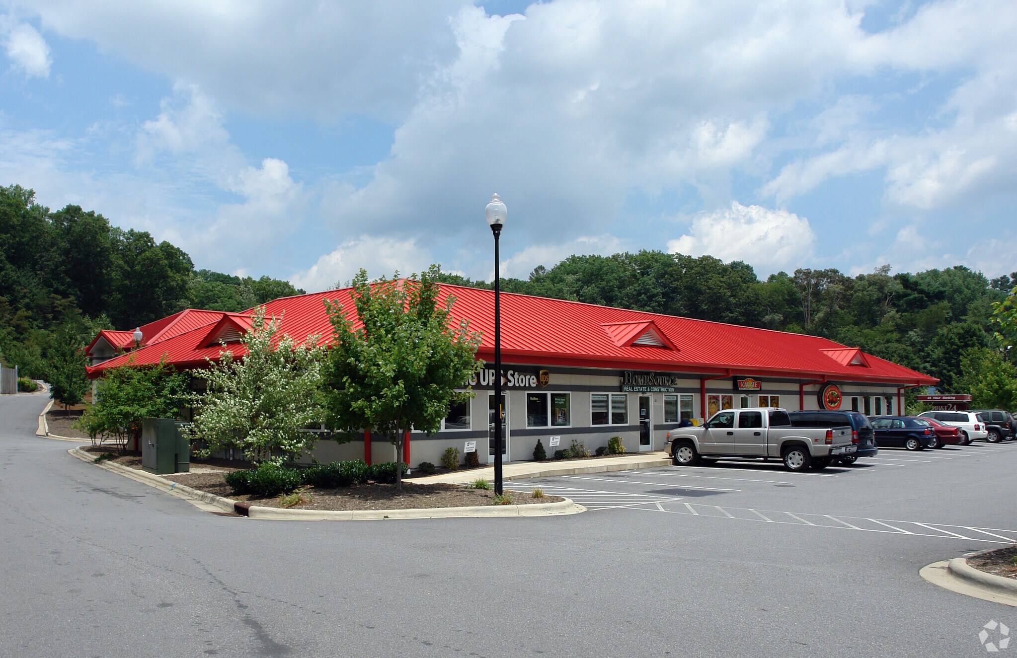 1070 Tunnel Rd, Asheville, NC à louer Photo principale- Image 1 de 10