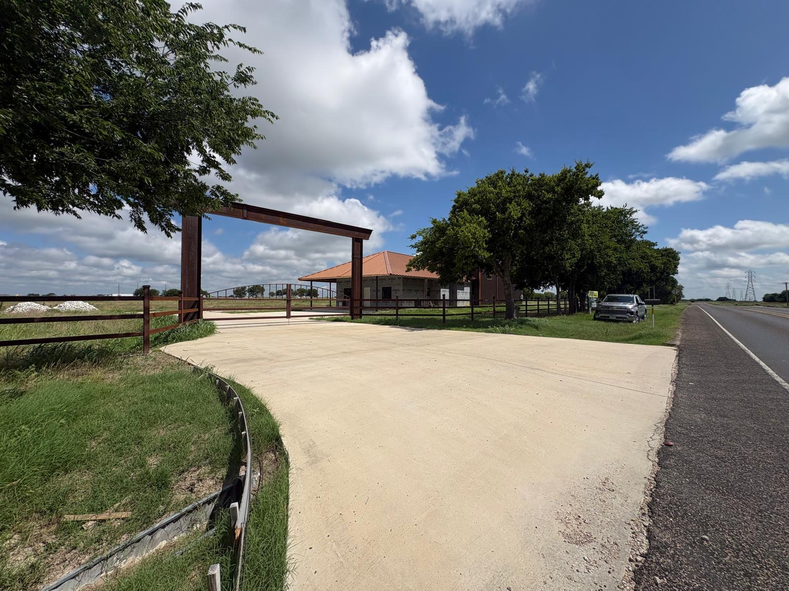 16100 S Highway 77, Italy, TX for sale Primary Photo- Image 1 of 24