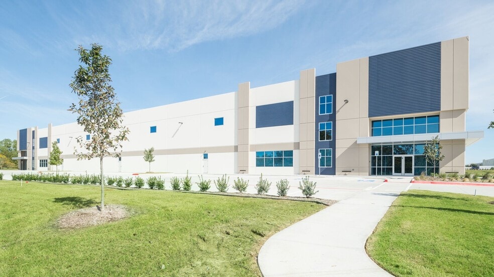 3193 Bass Pro Dr, Grapevine, TX for lease - Building Photo - Image 2 of 7