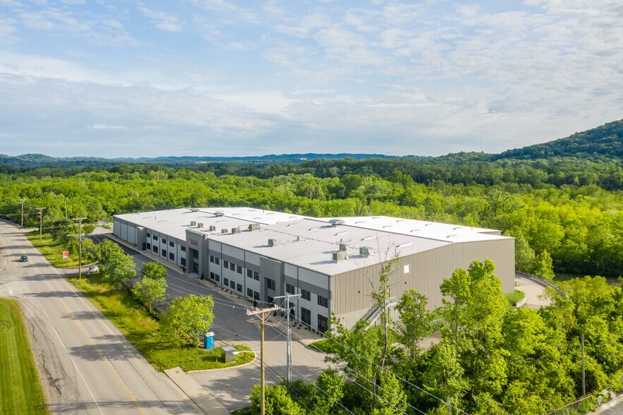 7337 Cockrill Bend Blvd, Nashville, TN for lease - Aerial - Image 2 of 8