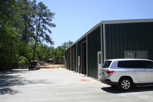 Plus de détails pour 304 S Magnolia Blvd, Magnolia, TX - Local d'activités à louer