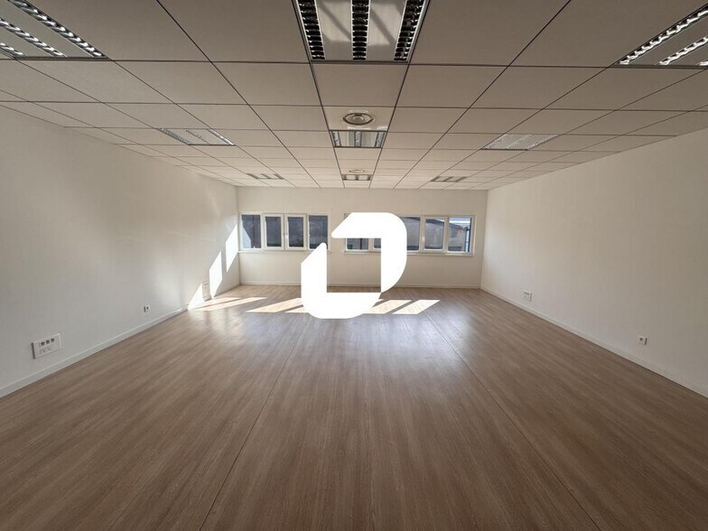 9 Rue Vauban, Mundolsheim for lease - Interior Photo - Image 3 of 15