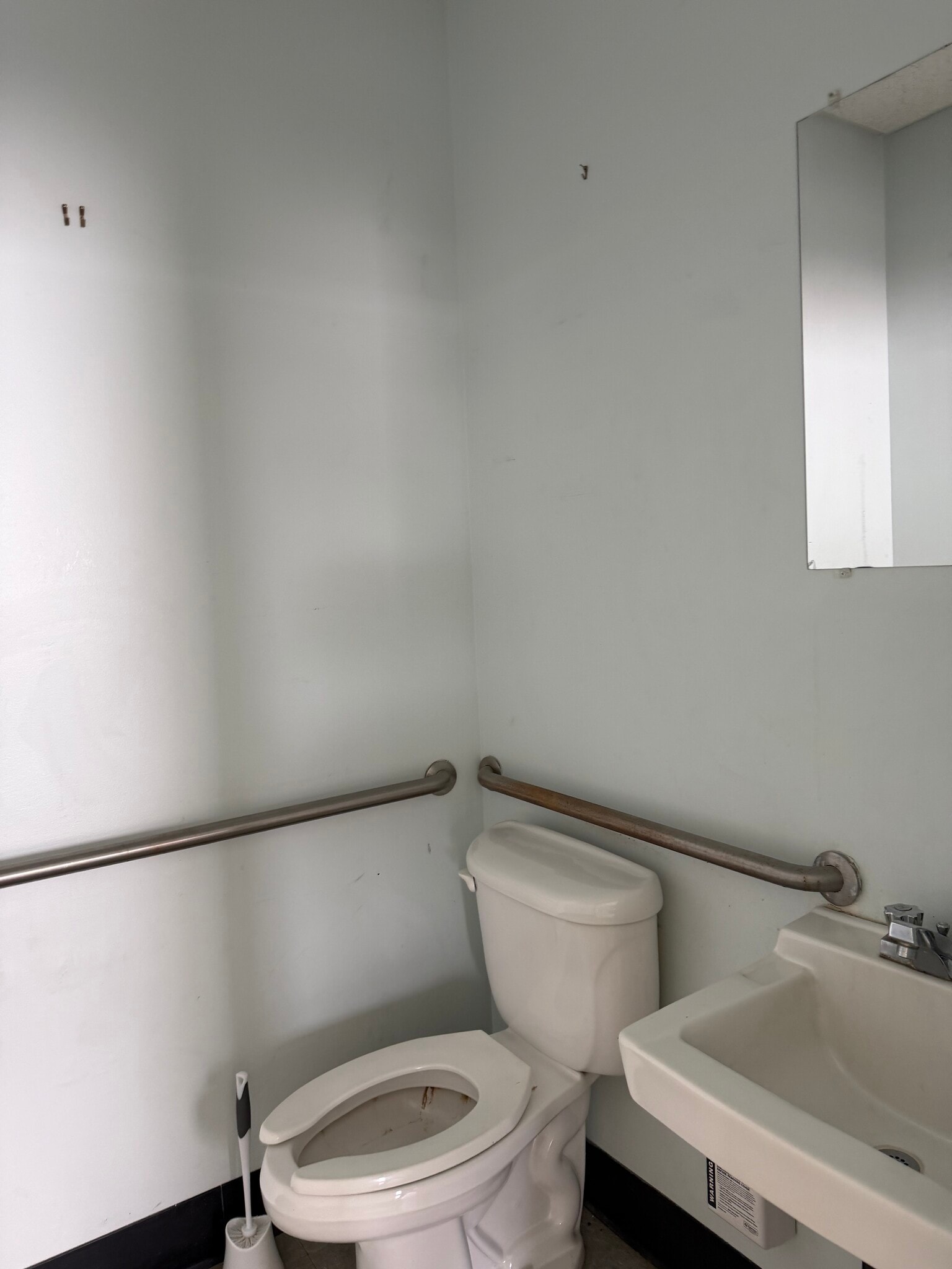 4934-4938 Poplar Ave, Memphis, TN for lease Interior Photo- Image 1 of 8