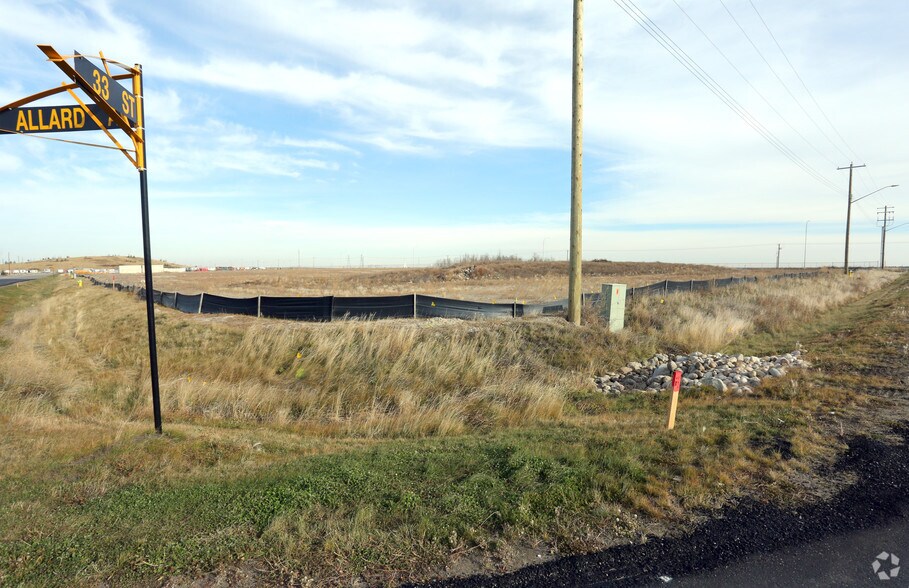 80 33rd St, Leduc, AB for sale - Primary Photo - Image 1 of 2