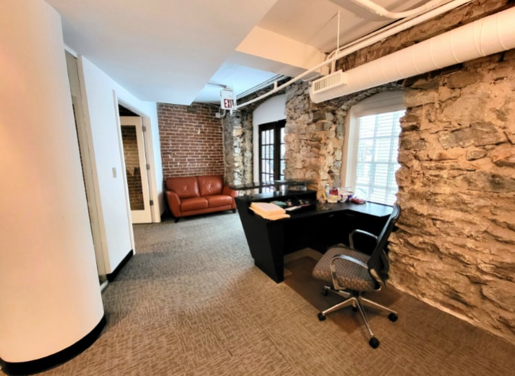 1708 Peachtree St NW, Atlanta, GA for sale - Interior Photo - Image 3 of 24