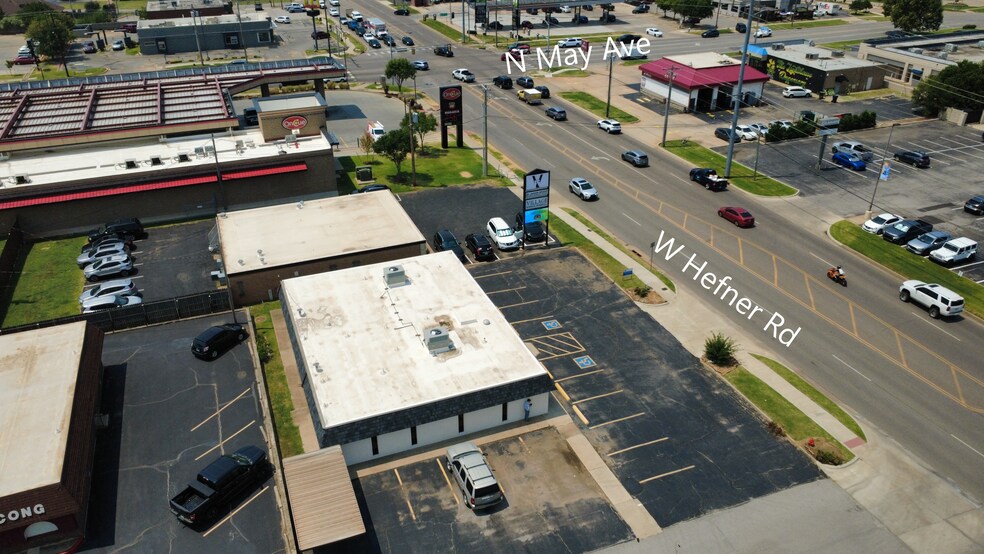2812-2816 W Hefner Rd, Oklahoma City, OK à louer - Photo du bâtiment - Image 3 de 15