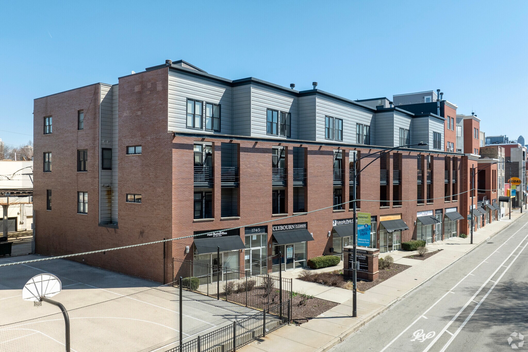 1729-1745 N Clybourn Ave, Chicago, IL à louer Photo du bâtiment- Image 1 de 7