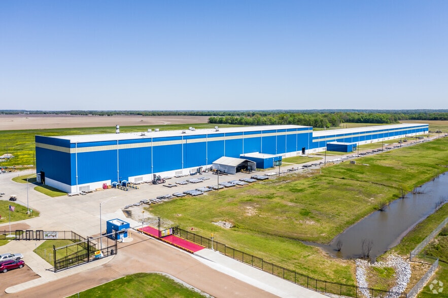 1001 Schulz Blvd, Robinsonville, MS for lease - Aerial - Image 2 of 46