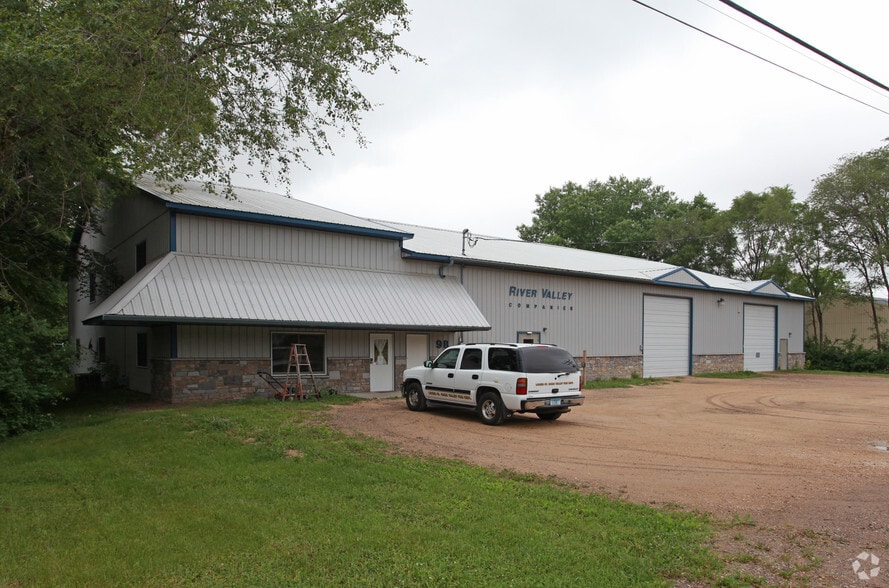 98 St Croix Trl, Lakeland, MN for sale - Building Photo - Image 1 of 2