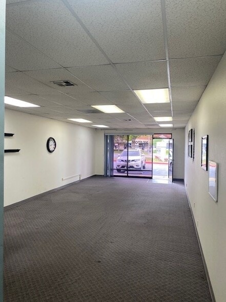 3851 Emerald Ave, La Verne, CA for lease - Interior Photo - Image 2 of 3