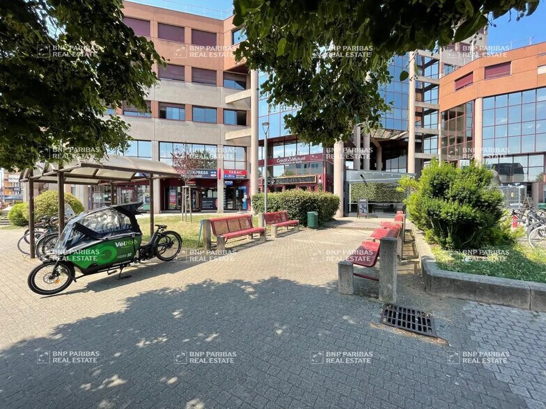 Office in Schiltigheim for sale - Building Photo - Image 2 of 36