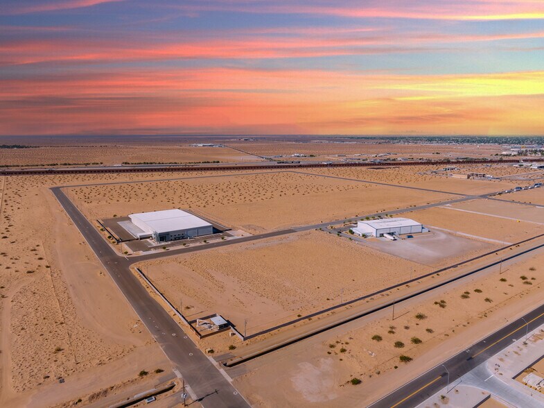 Magrino Industrial Park portefeuille de 2 propriétés à vendre sur LoopNet.ca - Photo du bâtiment - Image 2 de 15