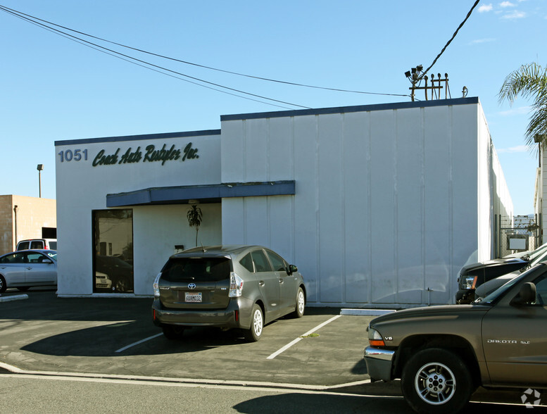 1051 N Parker St, Orange, CA for lease - Building Photo - Image 3 of 3