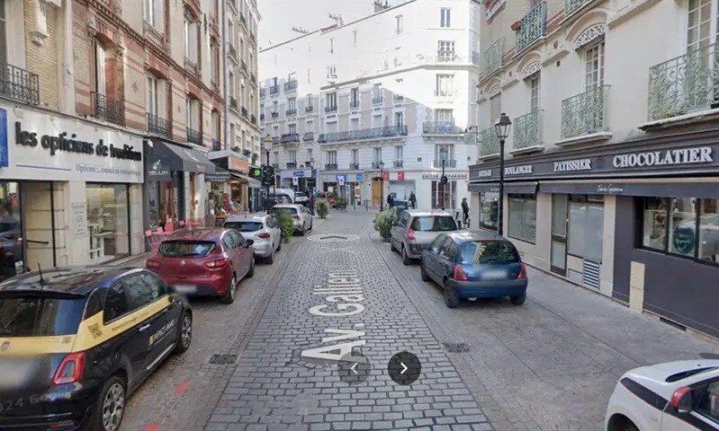 Commerce de détail dans Courbevoie à louer - Photo du bâtiment - Image 2 de 3