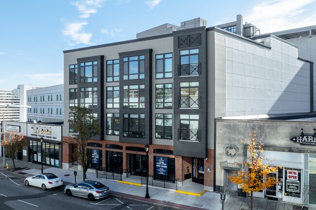 Plus de détails pour 199 E Post Rd, White Plains, NY - Multi-résidentiel à vendre