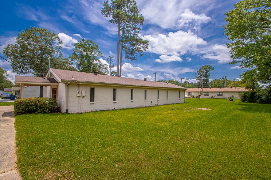 201 SW 3rd St, Bryant, AR à vendre - Photo du bâtiment - Image 2 de 21