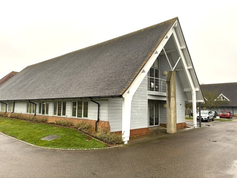 Duxford Rd, Saffron Walden à louer - Photo du bâtiment - Image 3 de 3