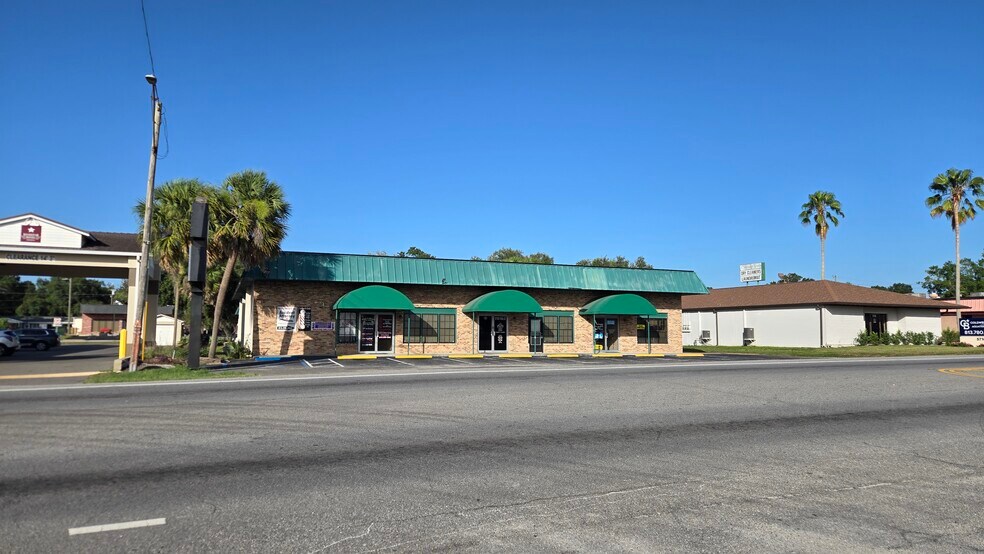 5720 Gall Blvd, Zephyrhills, FL à louer - Photo du bâtiment - Image 2 de 45