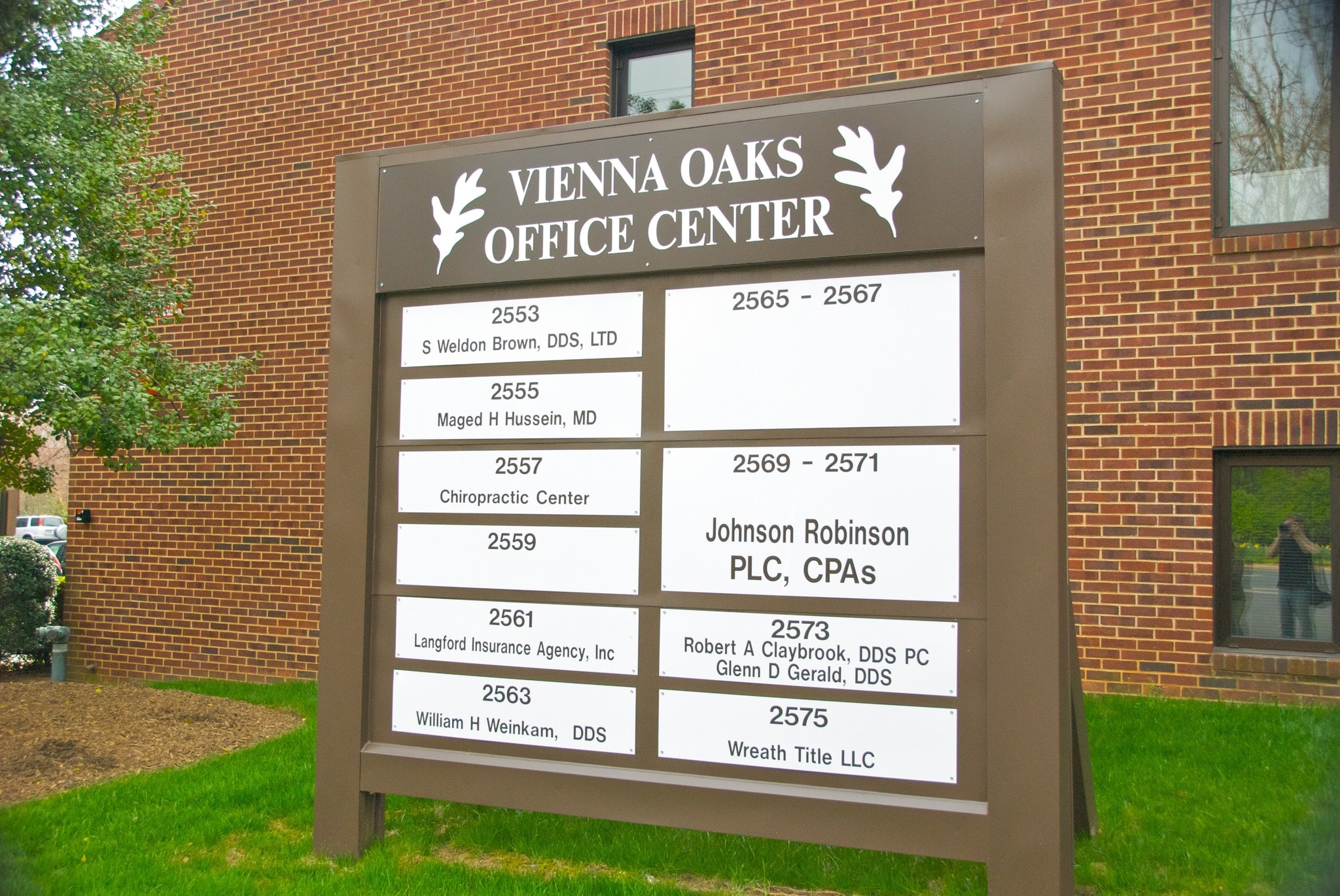2555-2575 Chain Bridge Rd, Vienna, VA for lease Building Photo- Image 1 of 17