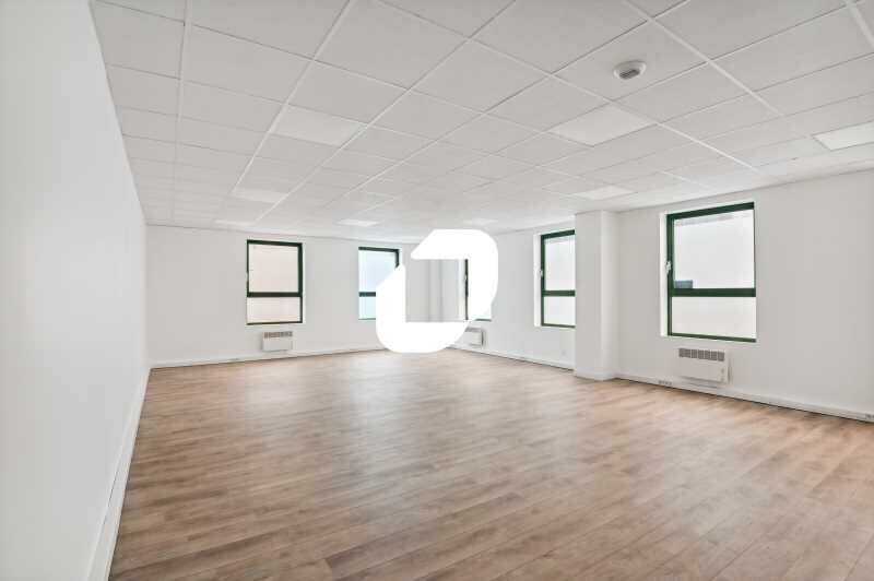 1-3 Rue De Ris, Viry-Châtillon for lease - Interior Photo - Image 3 of 11