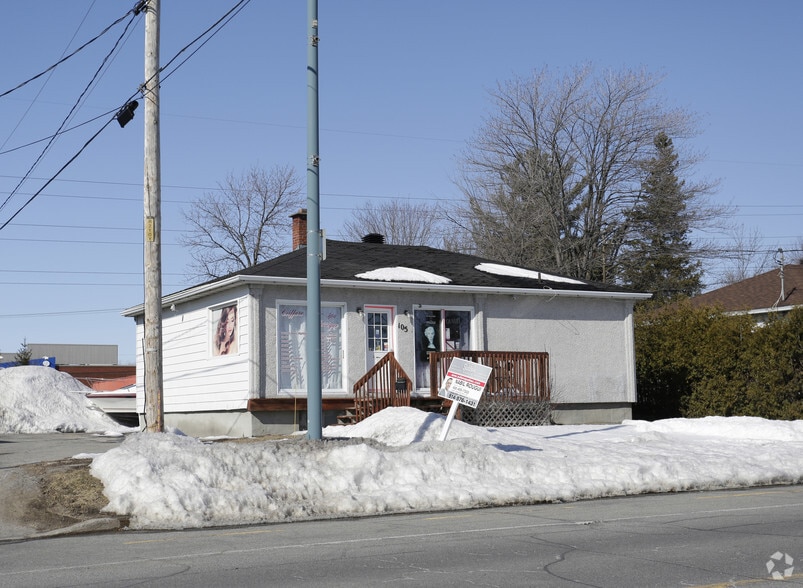 105 5e Av, Pincourt, QC for lease - Primary Photo - Image 1 of 2