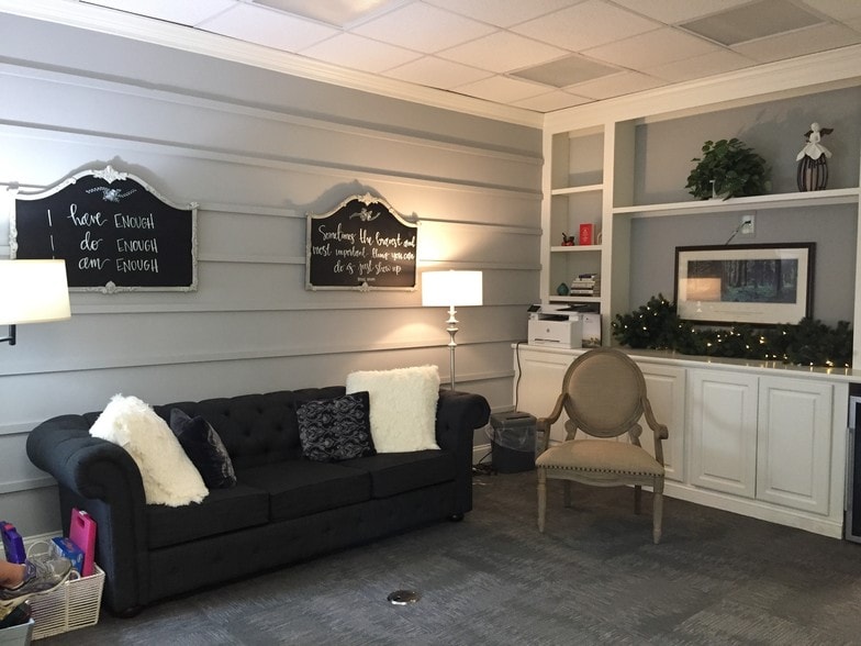 113-119 Salem Towne Ct, Apex, NC for sale - Building Photo - Image 2 of 4