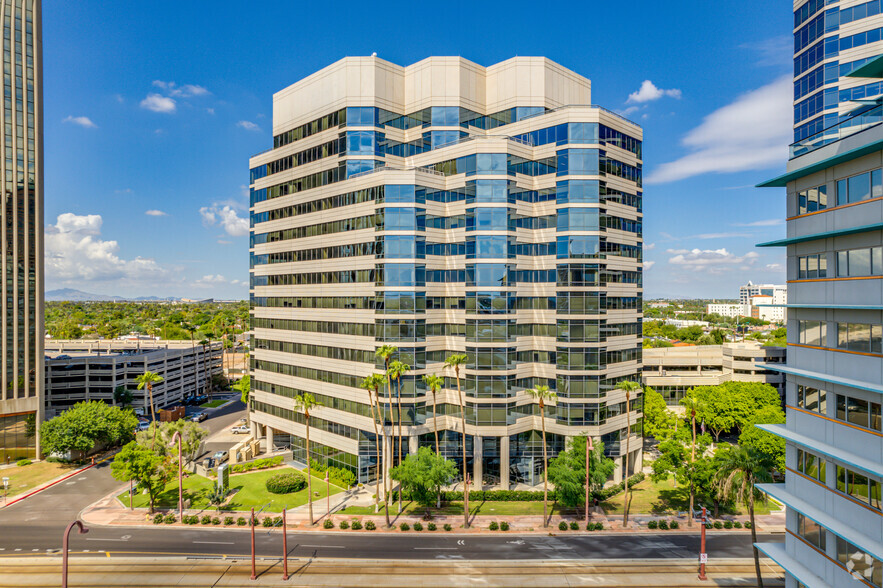 2700 N Central Ave, Phoenix, AZ for lease - Building Photo - Image 2 of 9