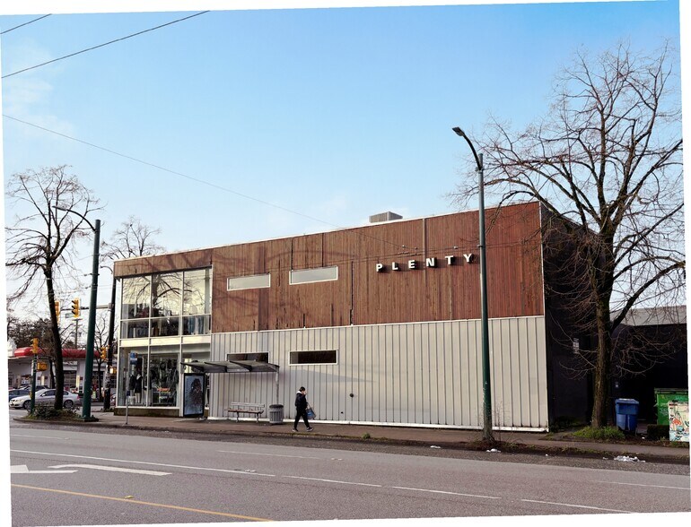 2803 W Broadway, Vancouver, BC for sale - Building Photo - Image 2 of 4