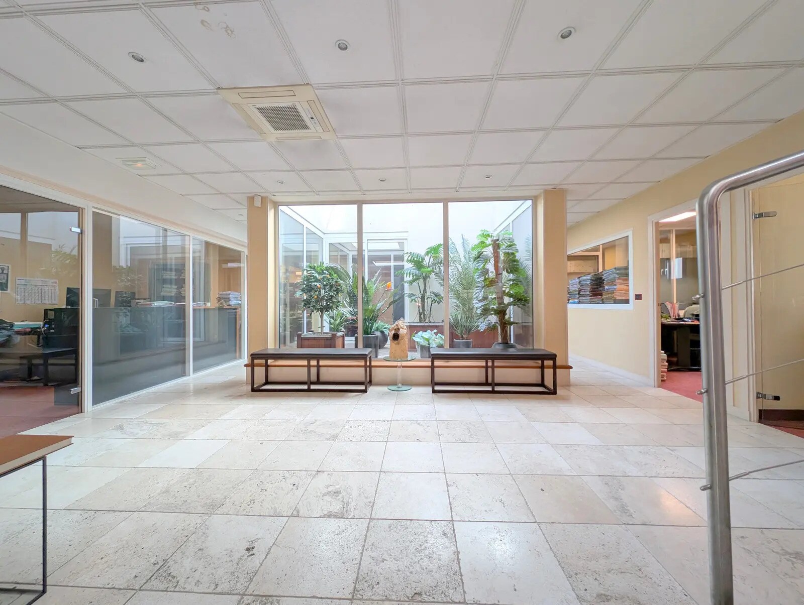 57 Rue Du Rendez-Vous, Paris à vendre Photo du bâtiment- Image 1 de 12