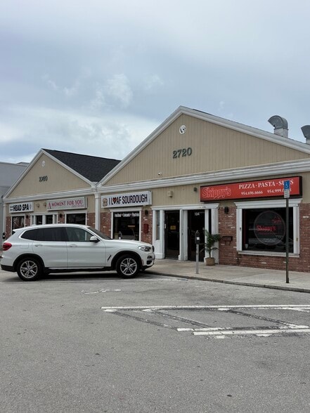 2720 E Oakland Park Blvd, Fort Lauderdale, FL for lease - Building Photo - Image 1 of 6