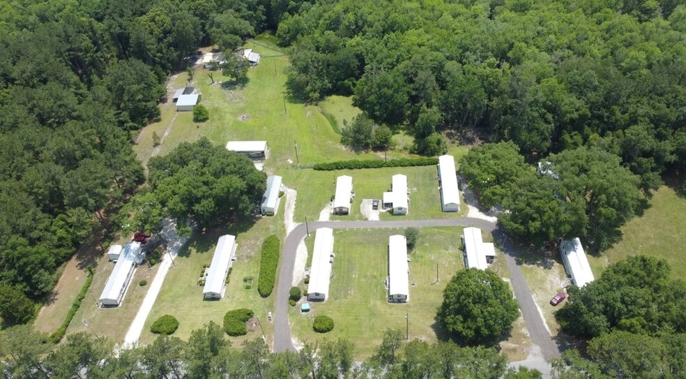 148 Dove Ct, Lake City, FL à vendre - Photo du bâtiment - Image 2 de 10