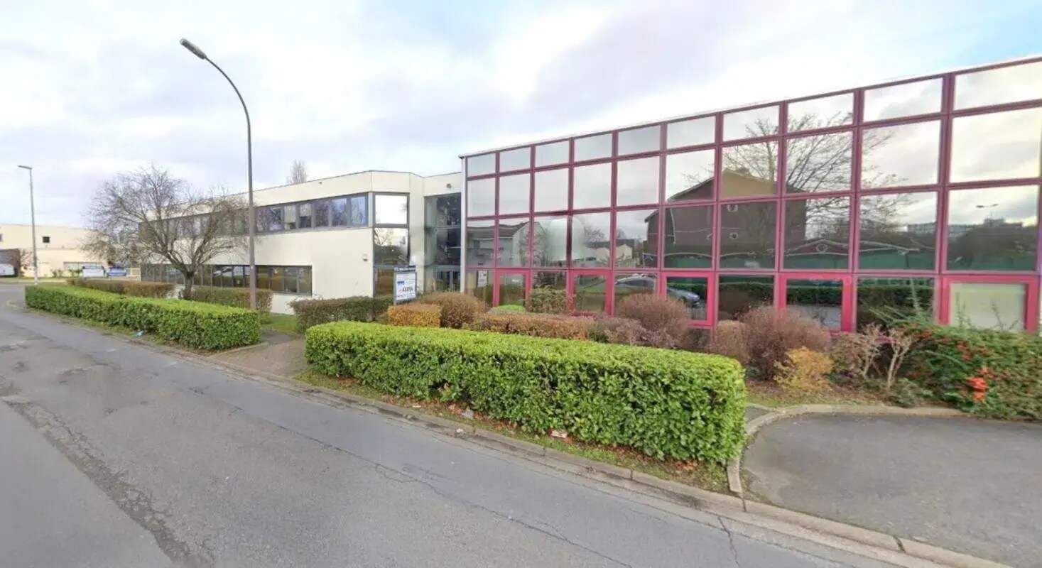 Rue Léon Jouhaux, Sartrouville for lease Building Photo- Image 1 of 4