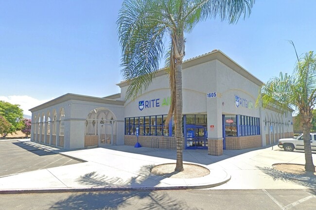 More details for 1605 S San Jacinto Ave, San Jacinto, CA - Retail for Auction