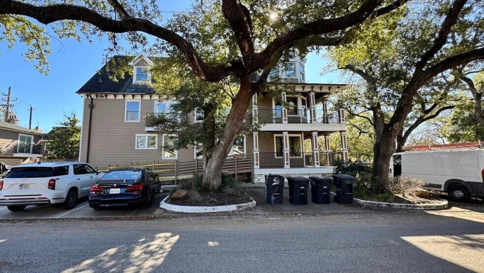 446 Heights Blvd, Houston, TX à louer - Photo du bâtiment - Image 2 de 17