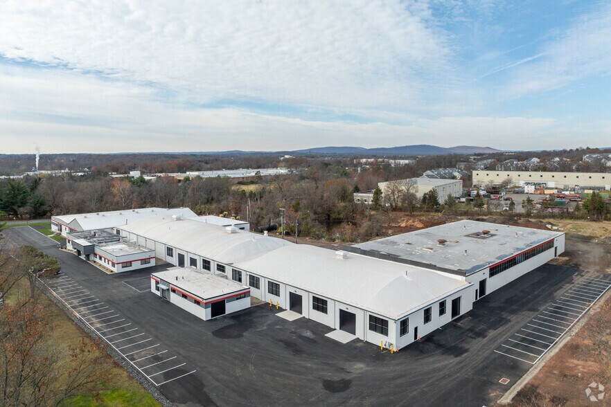 22 Readington Rd, Branchburg, NJ à louer - Aérien - Image 3 de 20